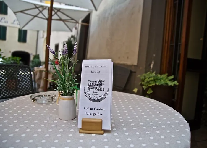 La Luna Lucca