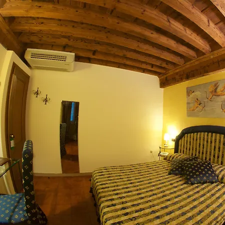 La Luna Hotell Lucca