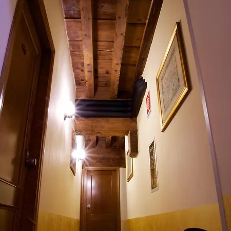 La Luna Hotell Lucca